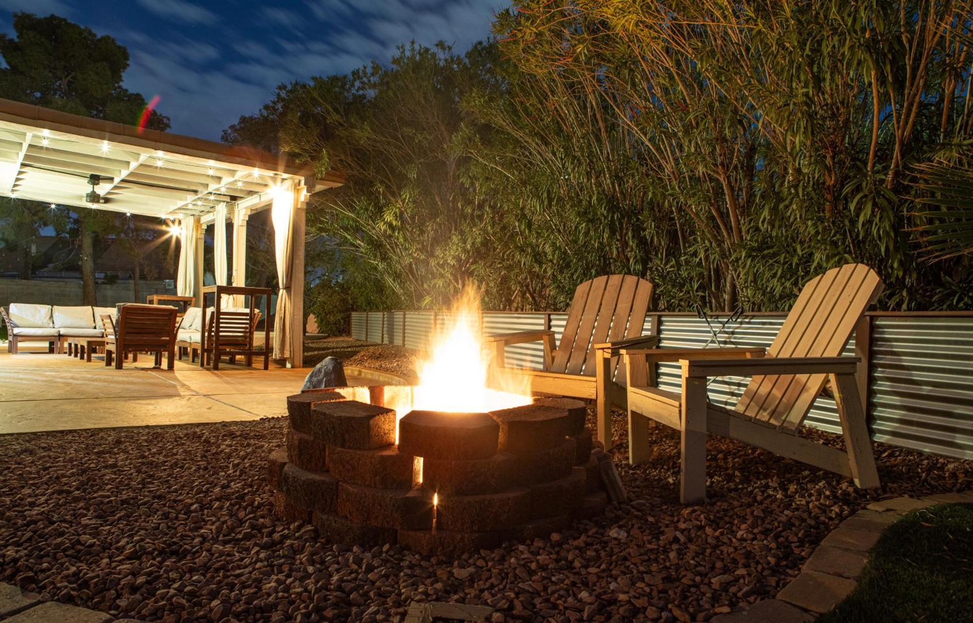 Comfy Expansive Home - Near The Strip - Heated Pool Las Vegas Exterior foto