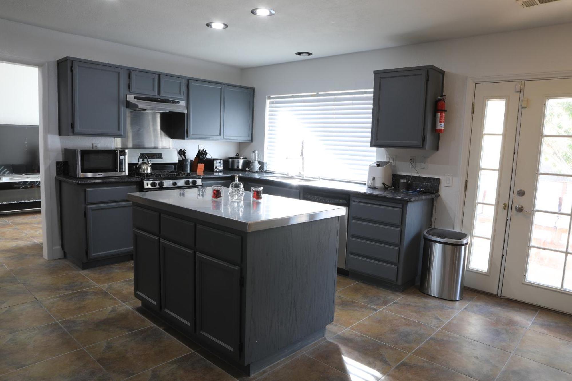 Comfy Expansive Home - Near The Strip - Heated Pool Las Vegas Exterior foto