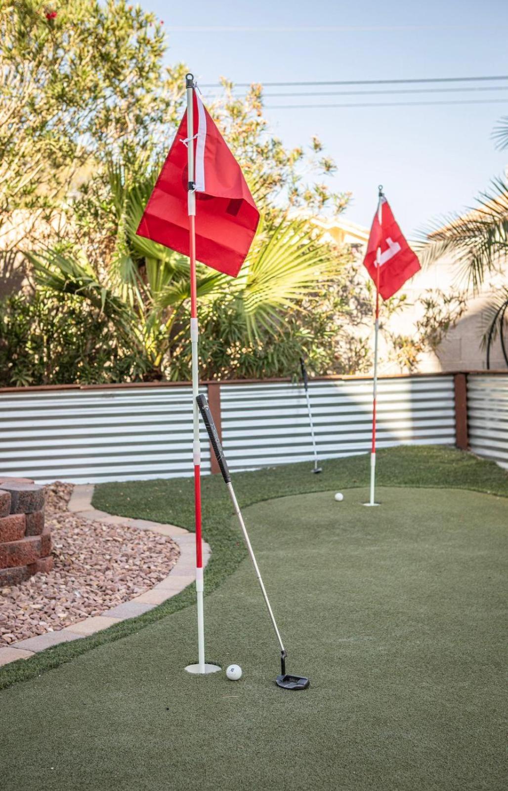 Comfy Expansive Home - Near The Strip - Heated Pool Las Vegas Exterior foto